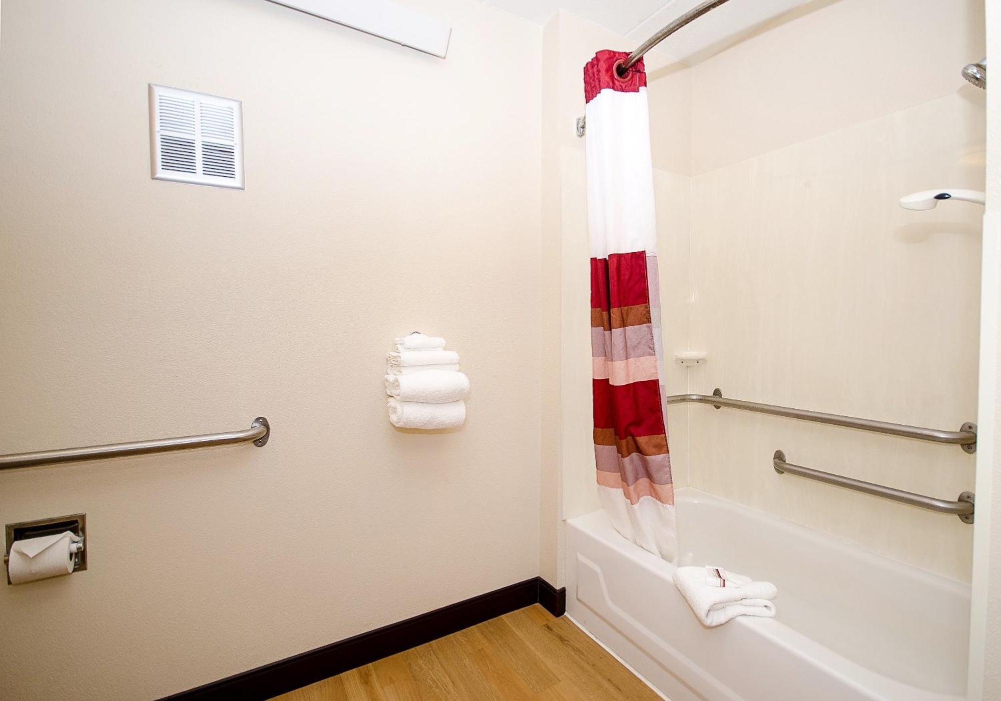 Red Roof Inn Philadelphia - Oxford Valley Langhorne Esterno foto